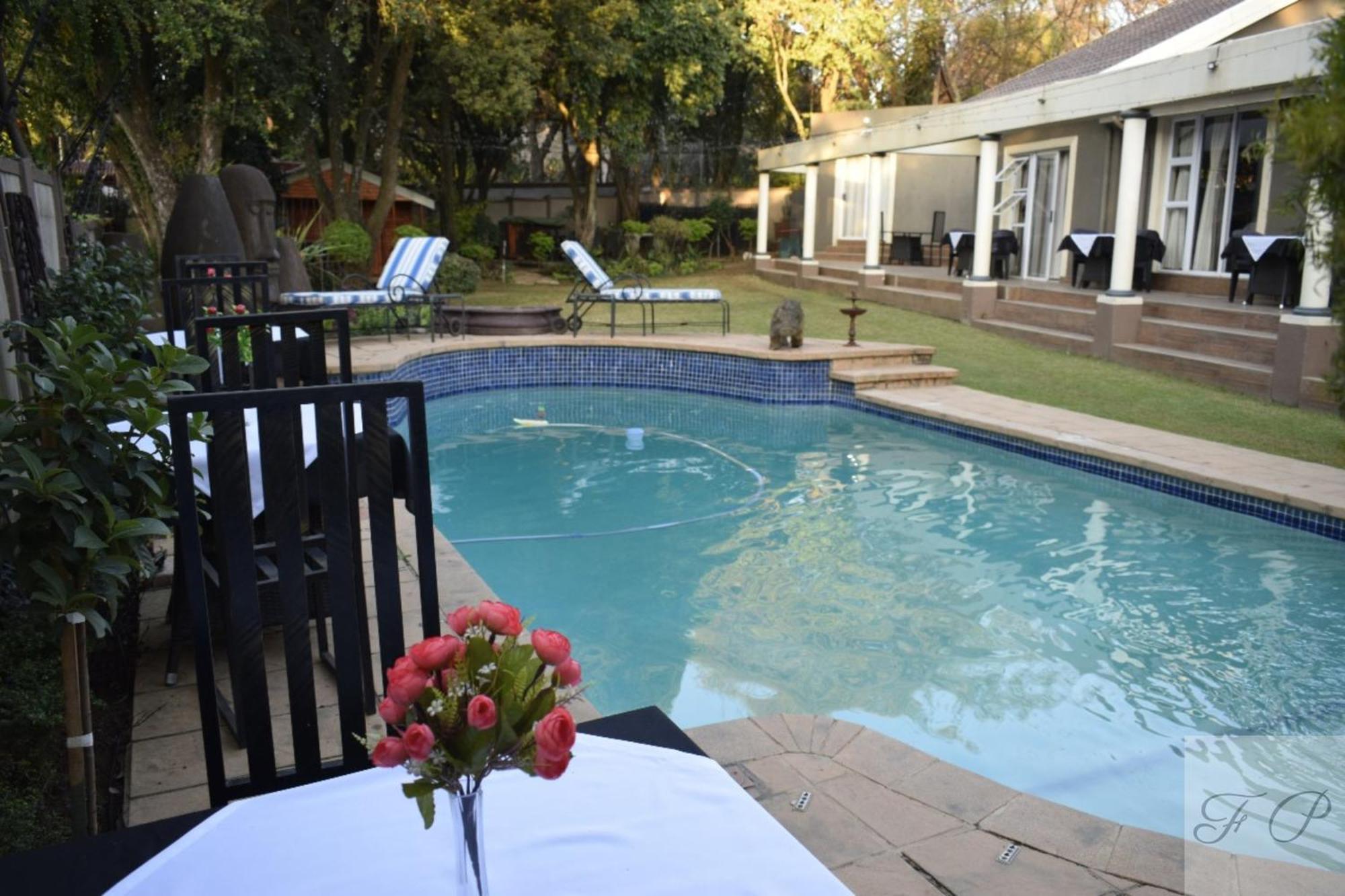 The Giraffe Room At Frederick'S Place Pretoria-Noord Eksteriør billede